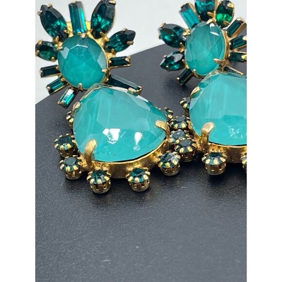 Elizabeth Cole Designer Bright Green Crystal Lennon Drop Dangle Runway Earrings - Picture 6 of 16